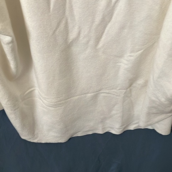 Tahari: Lace & embroidered sleeve Knit compression/natural stretch- Sweater- 3XL - Picture 14 of 16